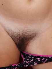 Hairy American housewife playing with herself