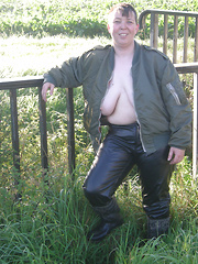 Country grannies love to expose their naked bodies